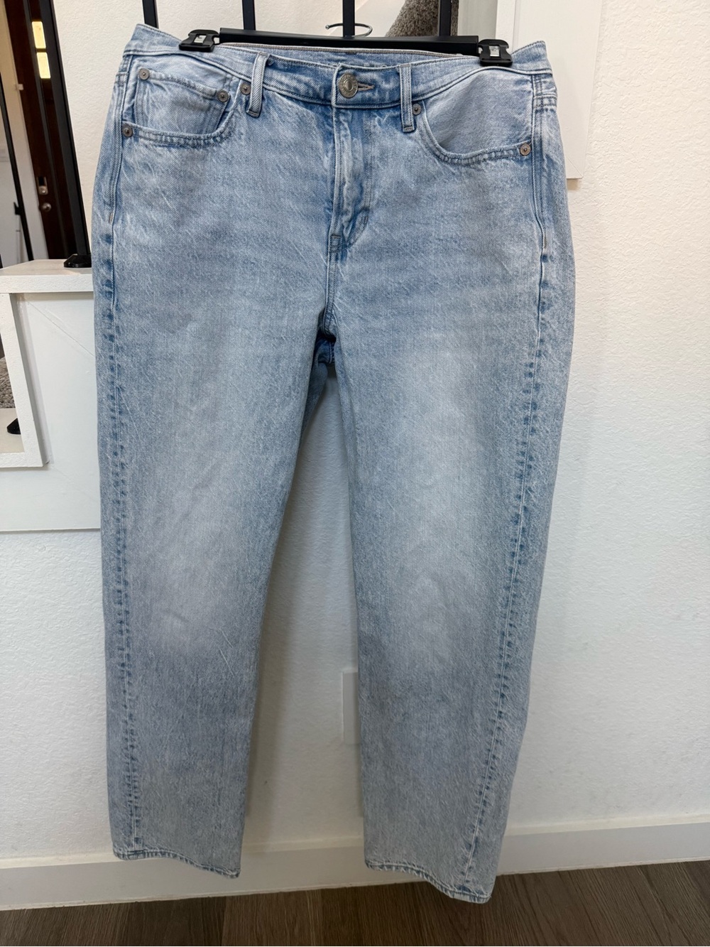 American Eagle Outfitters Light Blue Denim Jeans - Size 8 Long